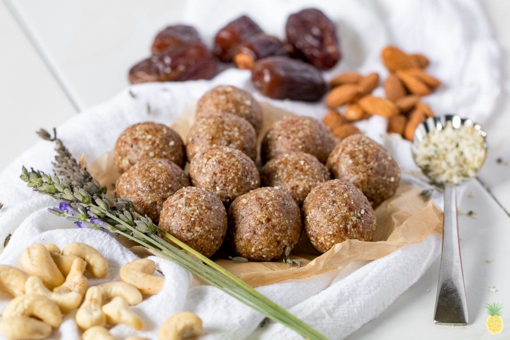 Decadent Lavender Bliss Balls {oil & gluten-free} sweetsimplevegan.com #decadent #lavender #blissballs #vegansnacks