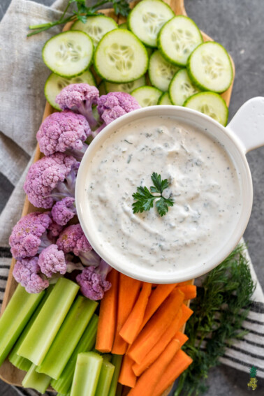 Homemade ranch dressing is SO easy to make! This is the BEST vegan ranch dressing you will have, definitely a must try! #vegan #sweetsimplevegan #veganranch #dressing #glutenfree #easy #appetizers #sides #salads #homemade #party